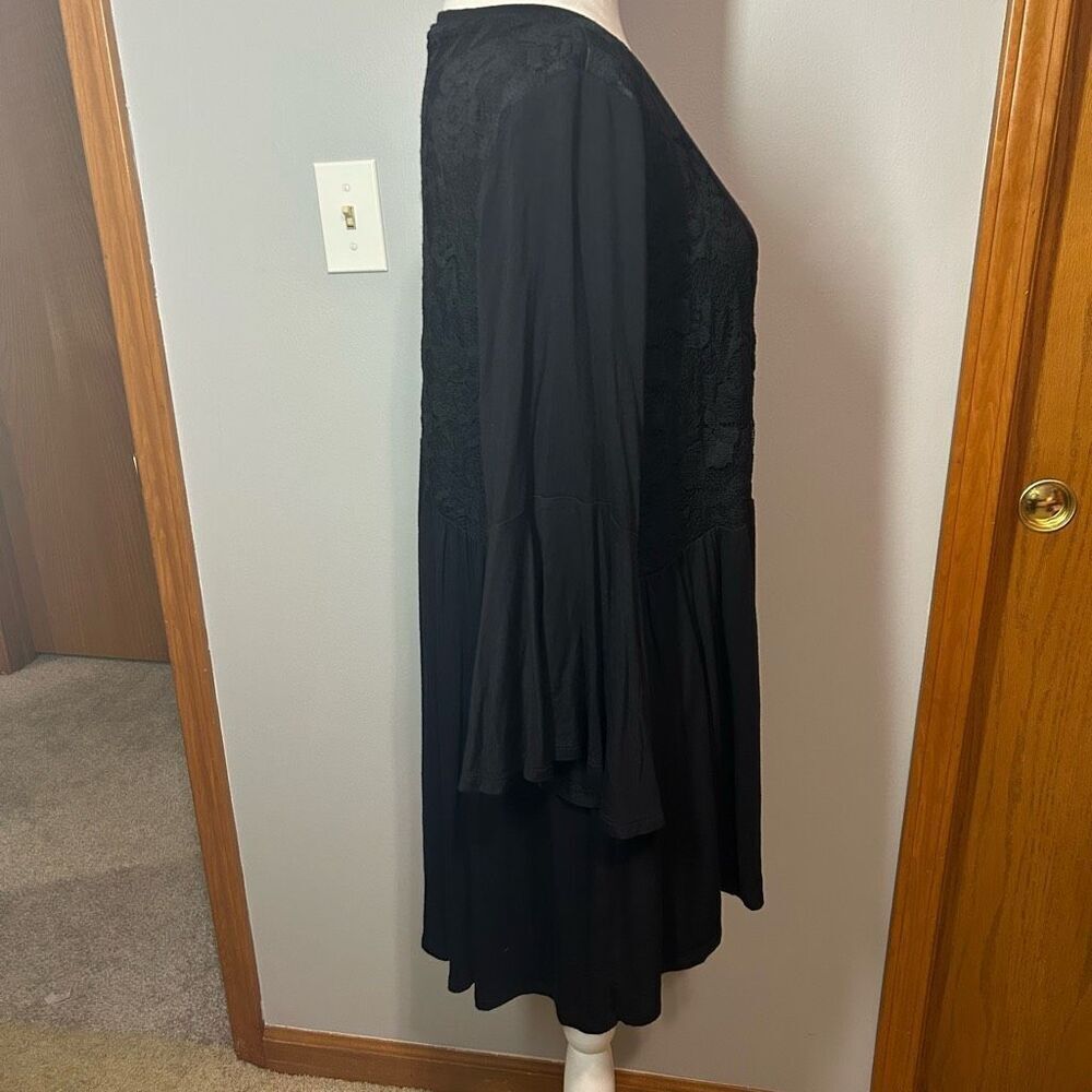 Torrid Super Soft Knit babydoll lace bell sleeve bohemian v neck black top size - Picture 5 of 11